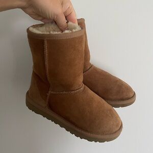 Brown Shearling-Lined Boots